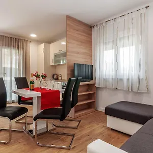  Apartment Lapidem