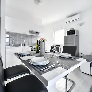 Apartment Deluxe Franic