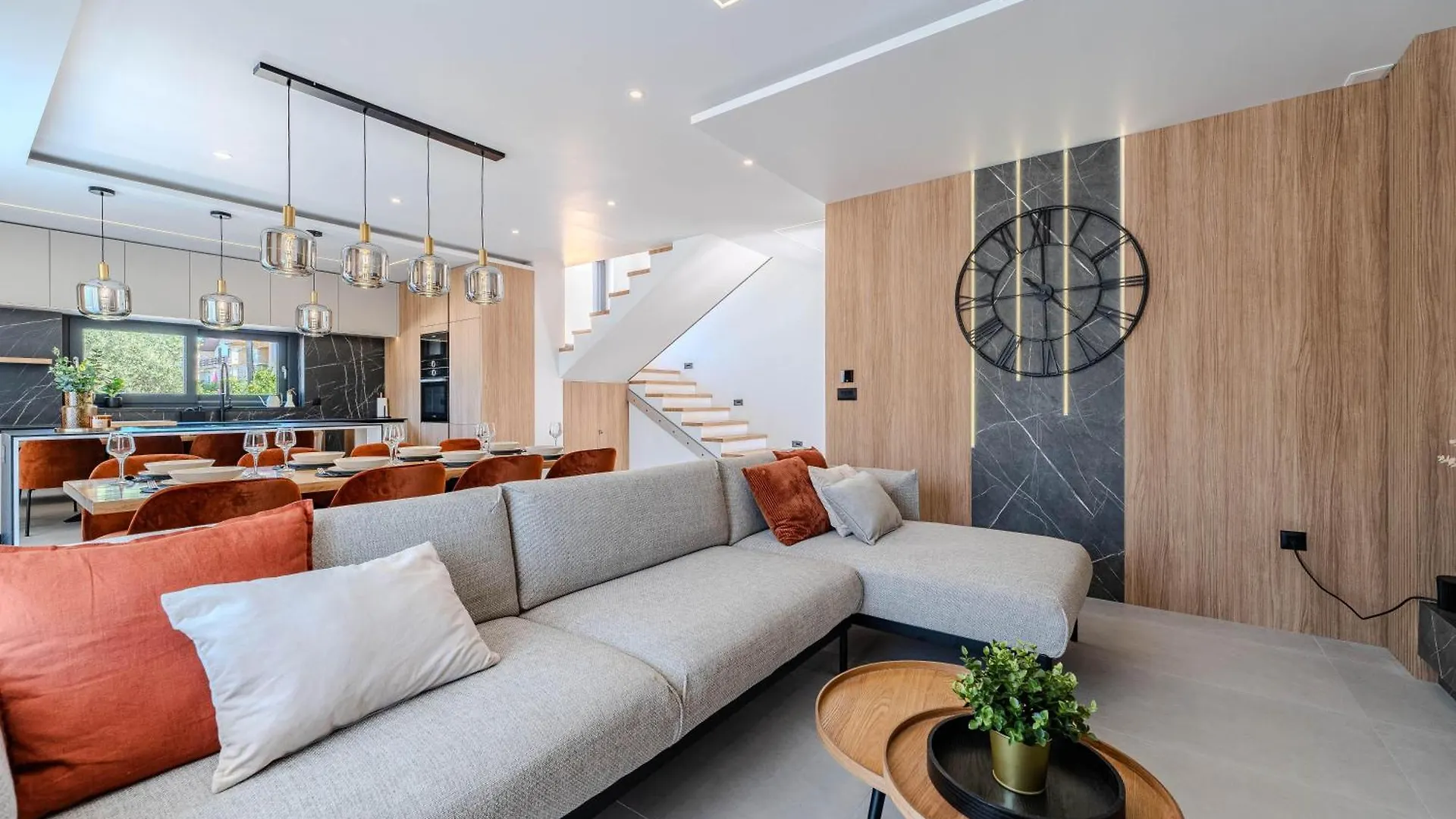 Villa Palazzo By Belmont Realty Sukosan