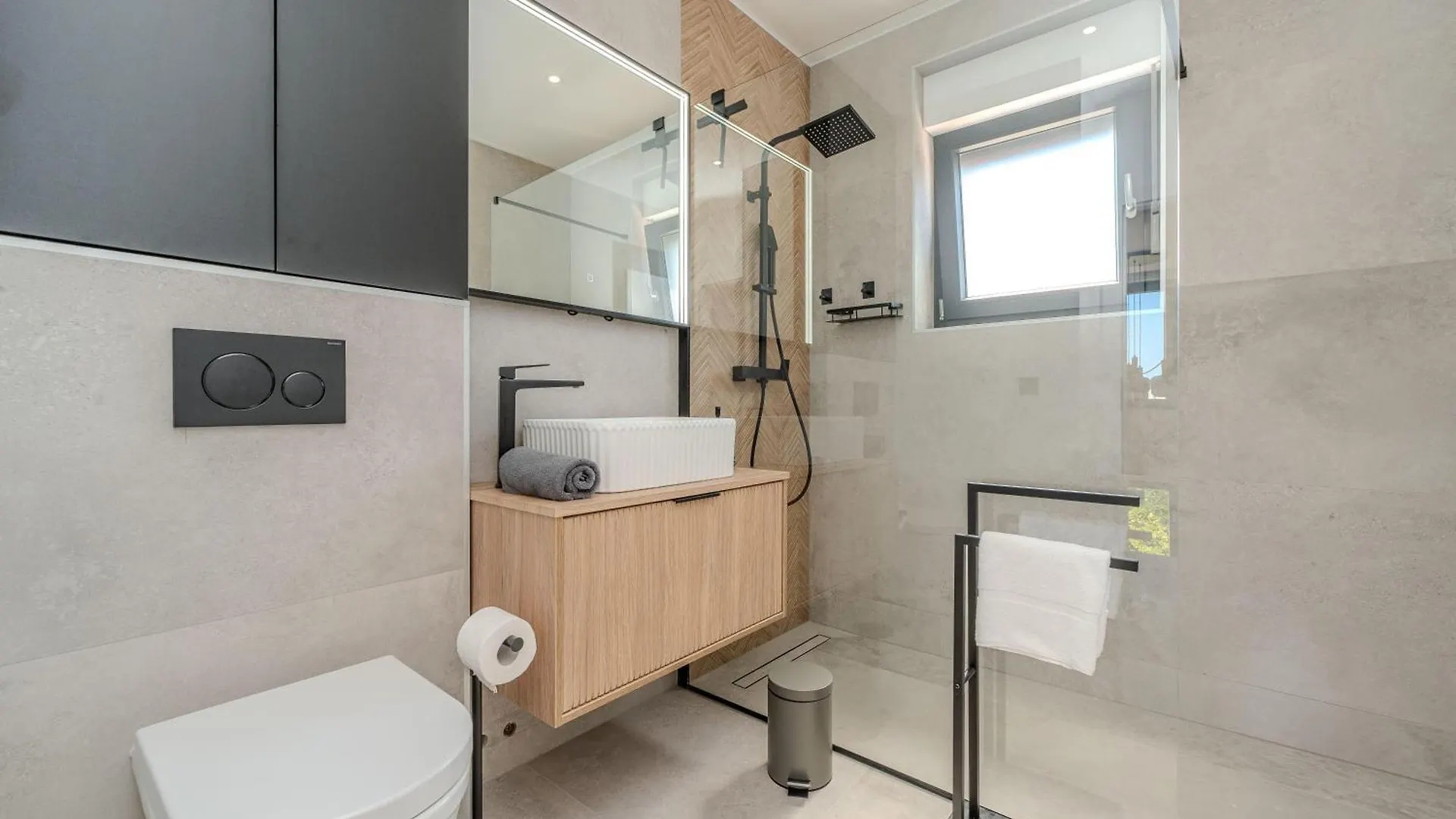 Villa Palazzo By Belmont Realty Sukosan