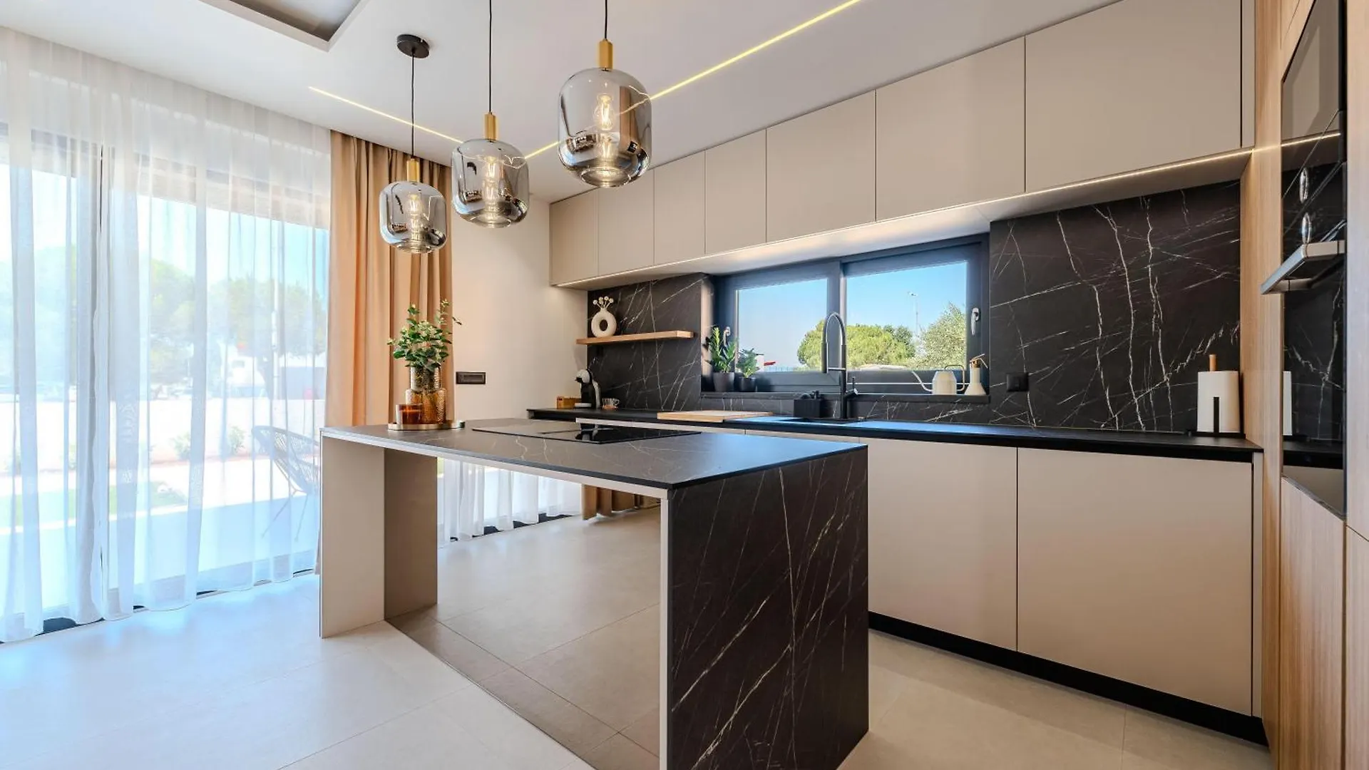 Villa Palazzo By Belmont Realty Sukosan